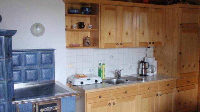 Almhaus Bettina - Küche mit Holzherd